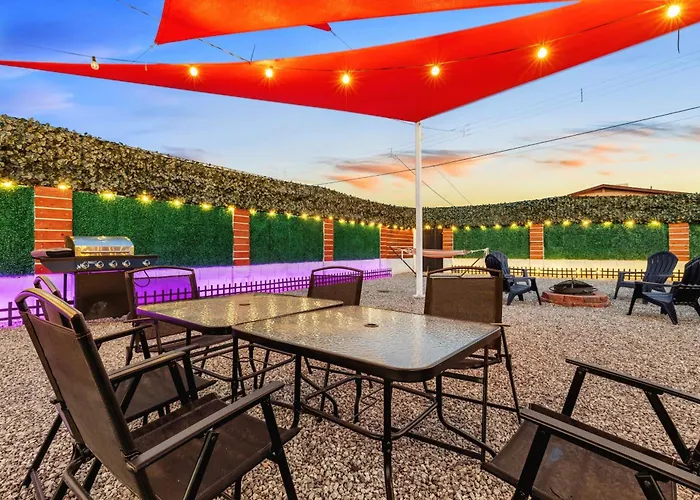Retreat - With King Bed - 10 Min From Airp - Unit C Phoenix
